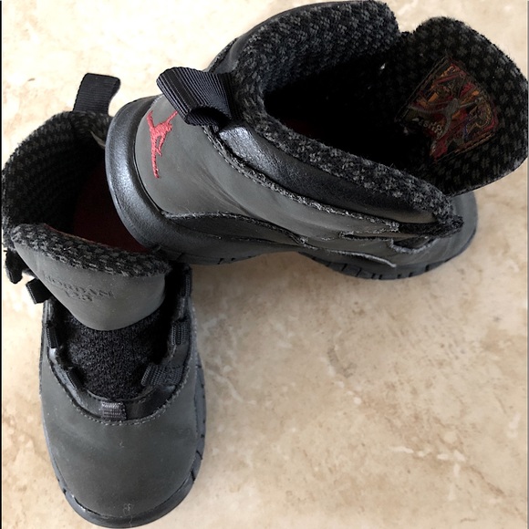 6 Rings - Picture 2 of 7